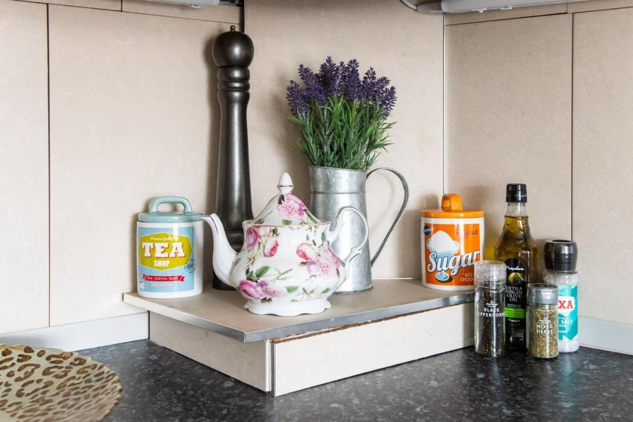 Guestready - Cosy Home 5 Minutes From Waverley! Edimburgo Esterno foto