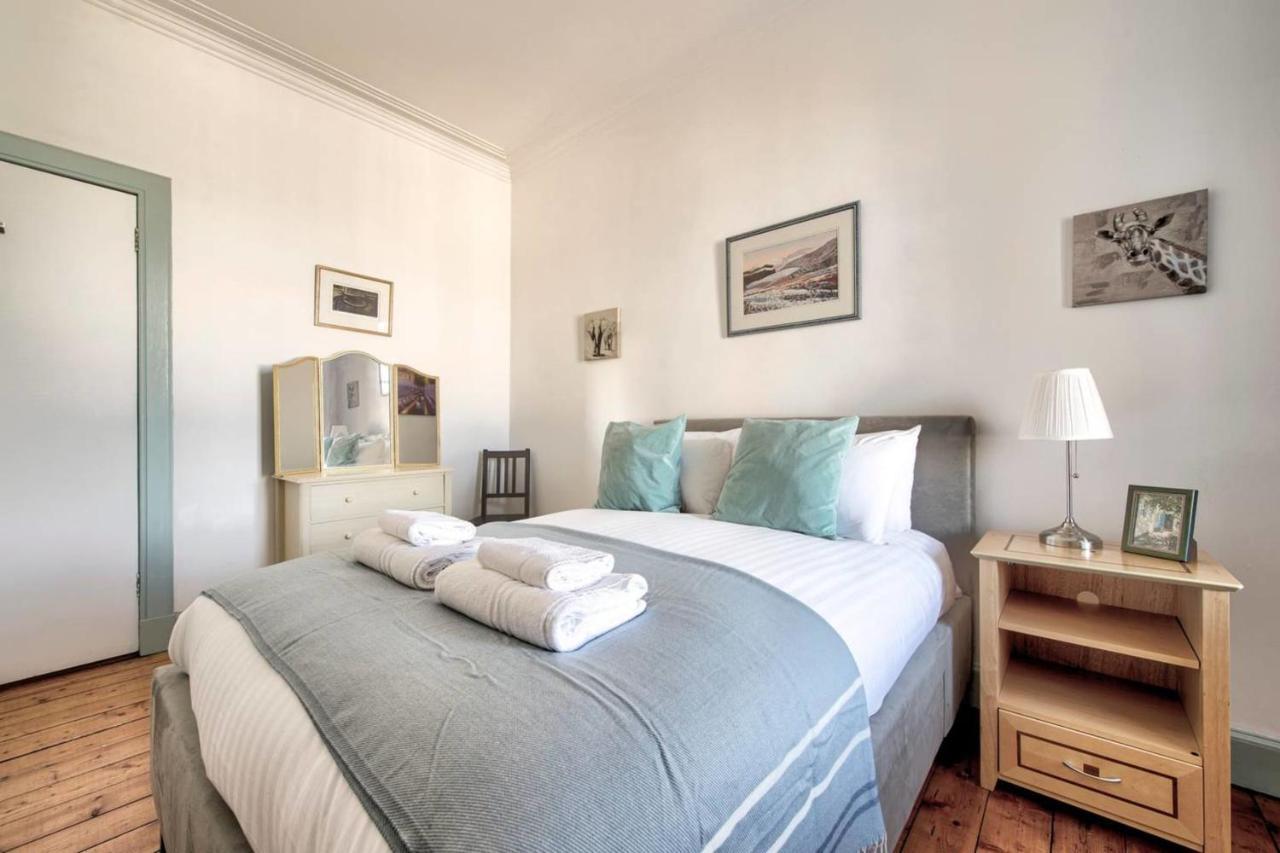 Guestready - Cosy Home 5 Minutes From Waverley! Edimburgo Esterno foto